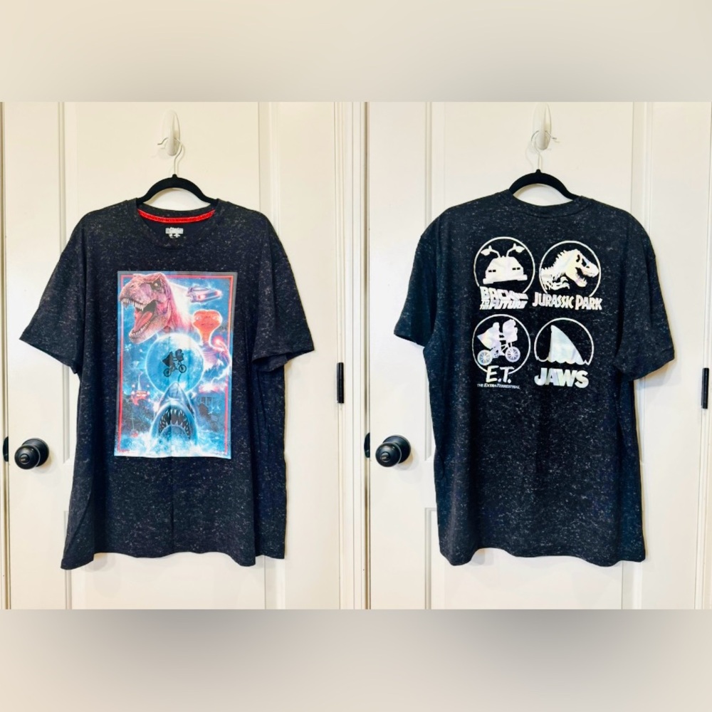 UNIVERSAL STUDIOS METALLIC MOVIE MASHUP TEE B2TF JURASSIC PARK ET JAWS XXL - Picture 2 of 8